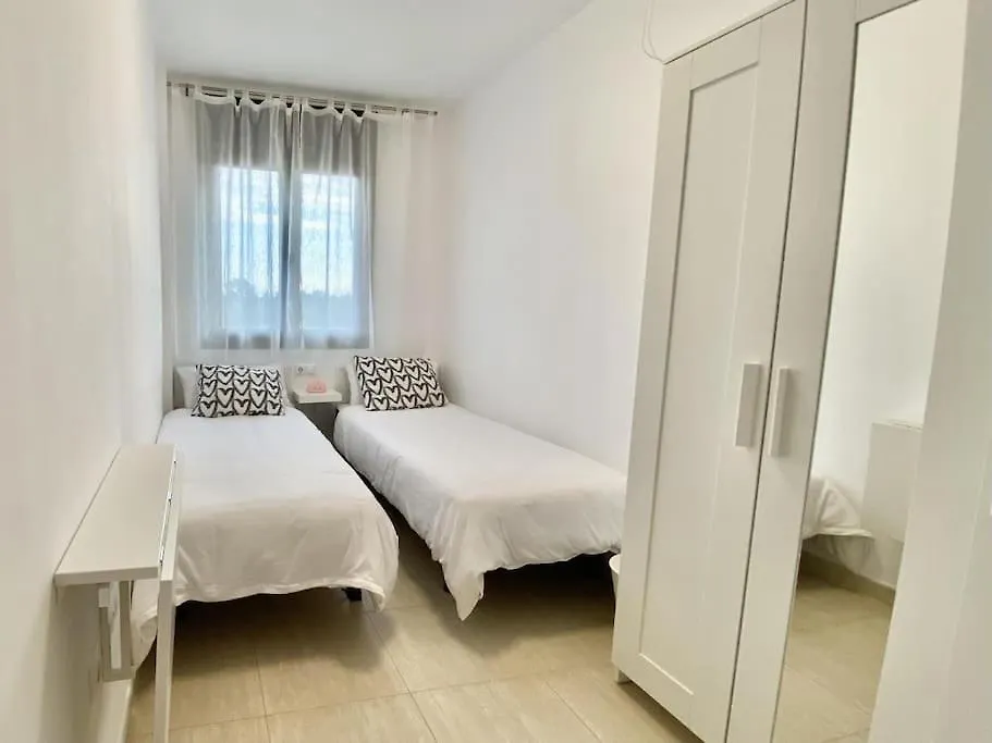 Apartamento Con Piscina Sant Carles De La Rapita 0*,